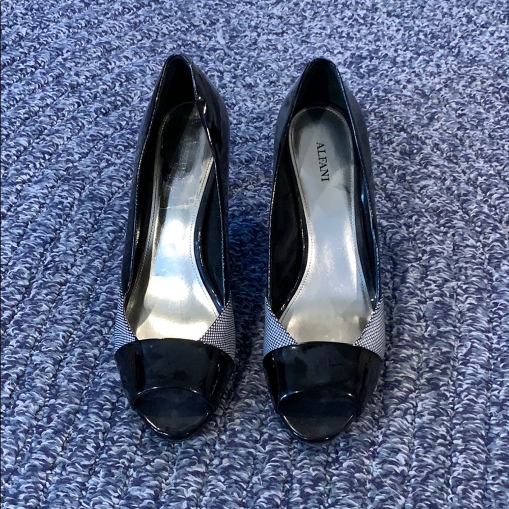 Alfani peek toe pumps
